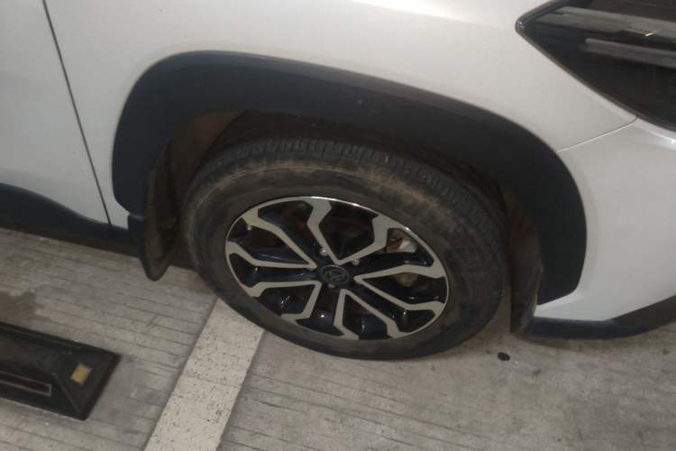 Used Toyota FRONTLANDER 2022 2.0L CVT Luxury Edition Right Front Wheel Hub