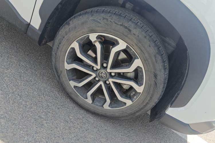 Used Toyota FRONTLANDER 2022 2.0L CVT Luxury Edition Right Front Wheel Hub