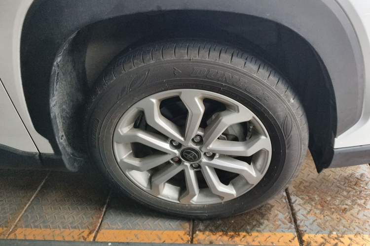 Used Toyota FRONTLANDER 2022 2.0L CVT Elite Edition Right Front Wheel Hub