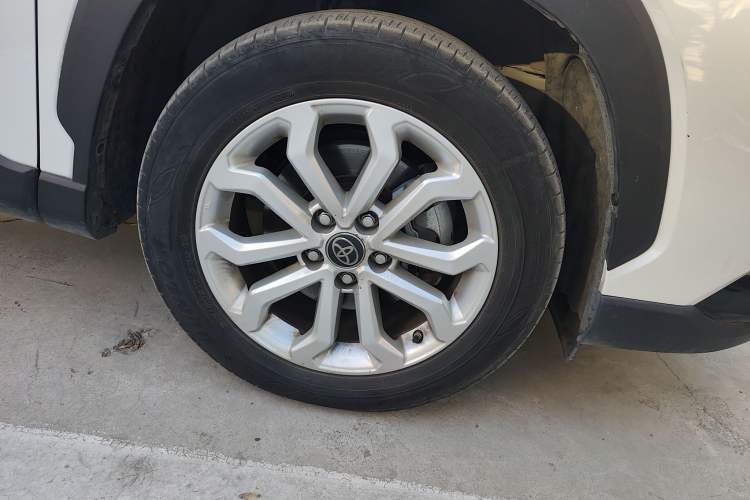 Used Toyota FRONTLANDER 2022 2.0L CVT Leading Edition Right Front Wheel Hub
