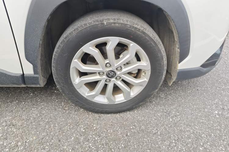 Used Toyota FRONTLANDER 2022 2.0L CVT Elite Edition Right Front Wheel Hub