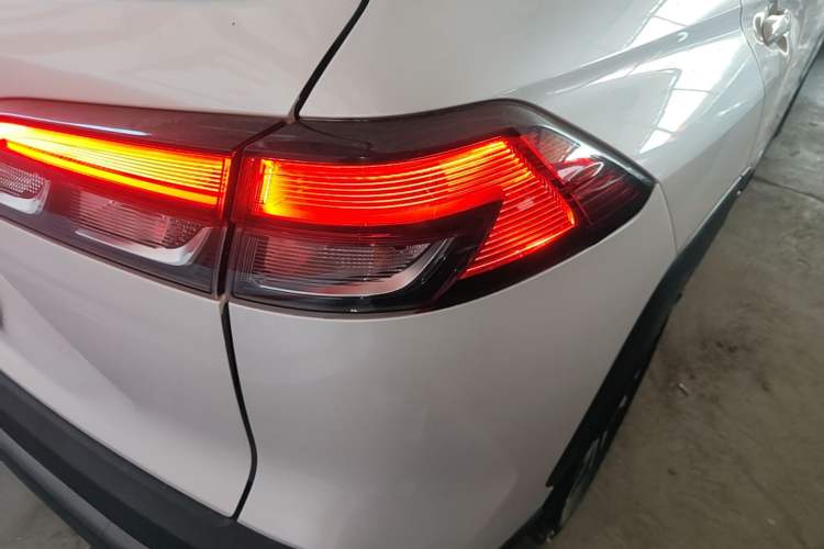Used Toyota FRONTLANDER 2022 2.0L CVT Luxury Edition Right Rear Taillight