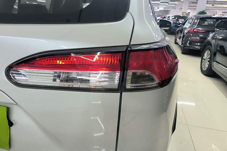 Used Toyota FRONTLANDER 2022 2.0L CVT Elite Edition Right Rear Taillight