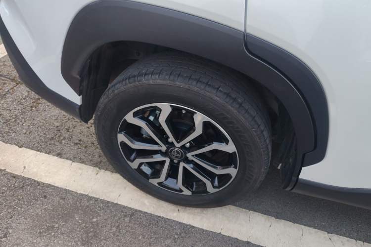 Used Toyota FRONTLANDER 2022 2.0L CVT Luxury Edition Right Rear Wheel Hub