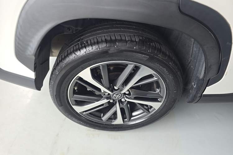Used Toyota FRONTLANDER 2022 2.0L CVT Luxury PLUS Edition Right Rear Wheel Hub