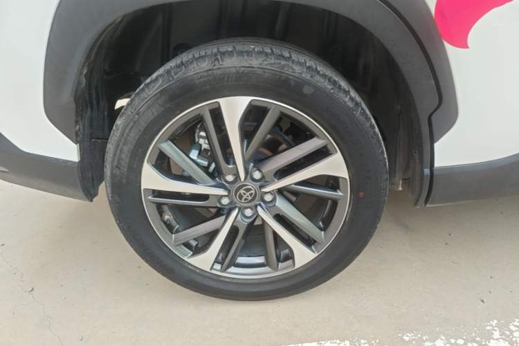 Used Toyota FRONTLANDER 2022 2.0L CVT Luxury PLUS Edition Right Rear Wheel Hub