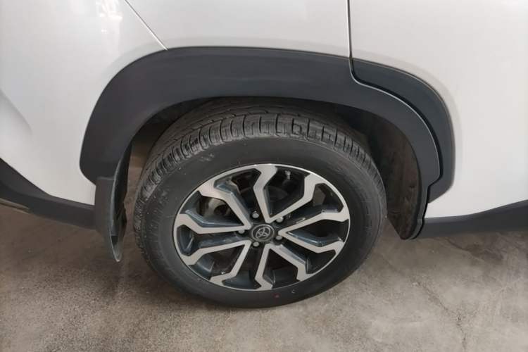 Used Toyota FRONTLANDER 2022 2.0L CVT Luxury Edition Right Rear Wheel Hub