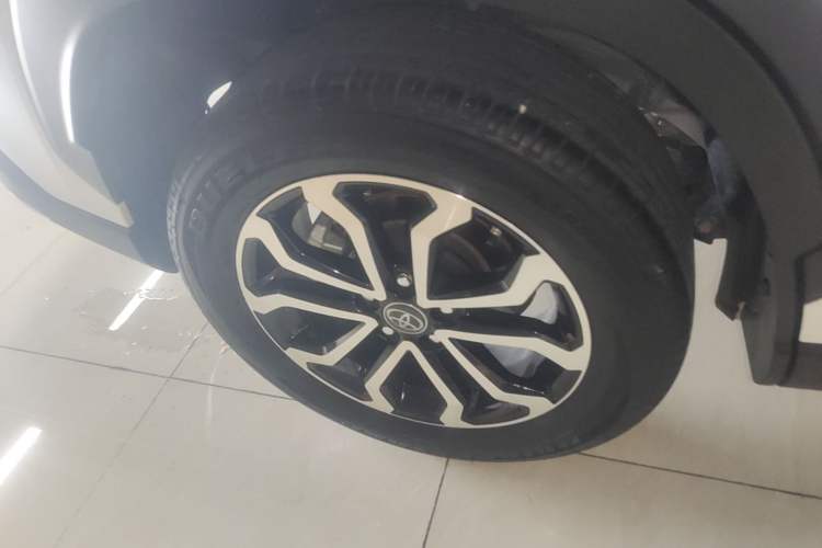 Used Toyota FRONTLANDER 2022 2.0L CVT Luxury Edition Right Rear Wheel Hub