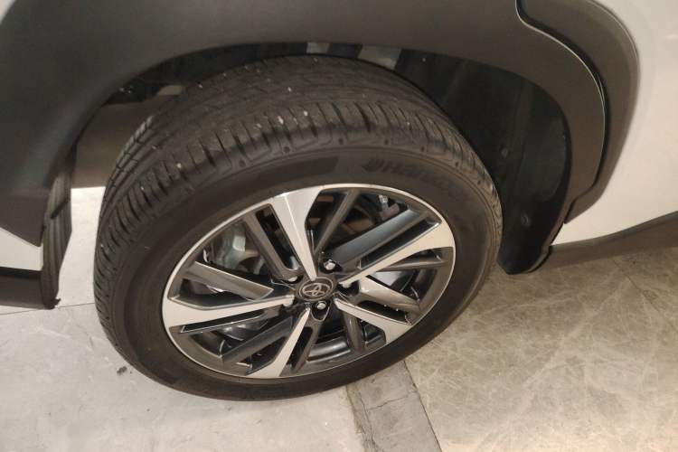 Used Toyota FRONTLANDER 2022 2.0L CVT Luxury PLUS Edition Right Rear Wheel Hub