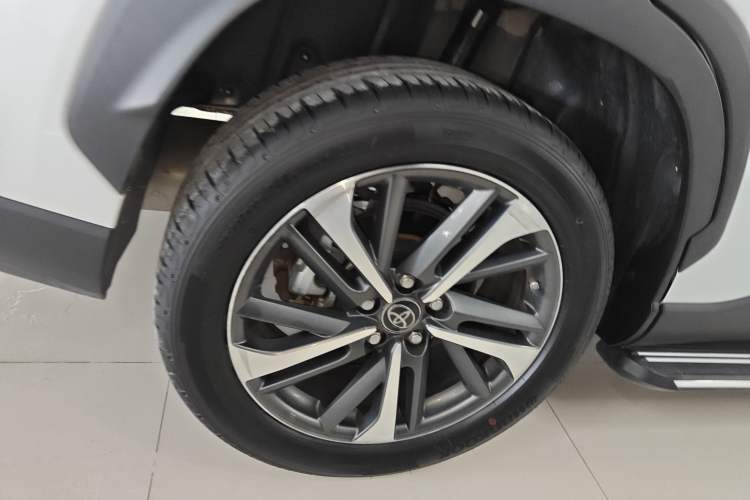 Used Toyota FRONTLANDER 2022 2.0L CVT Luxury PLUS Edition Right Rear Wheel Hub