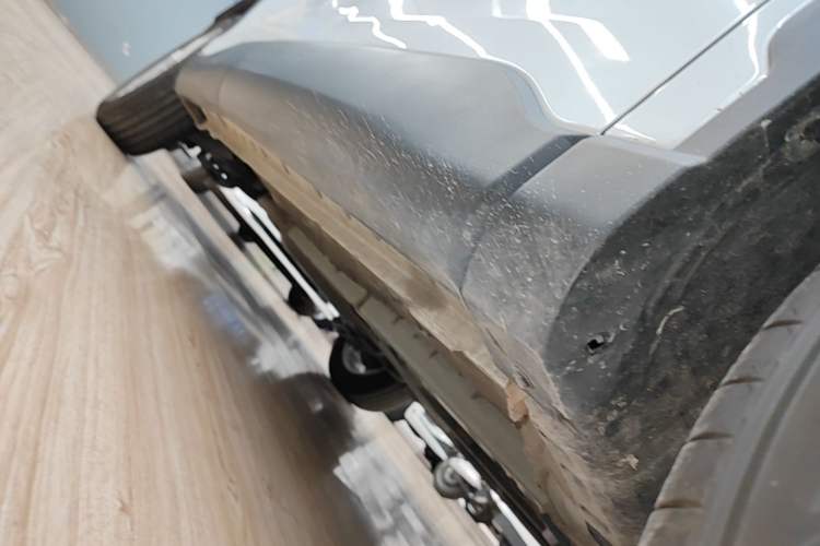 Used Toyota FRONTLANDER 2022 2.0L CVT Leading Edition Right Side Sill