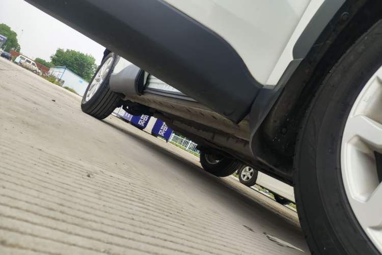 Used Toyota FRONTLANDER 2022 2.0L CVT Elite Edition Right Side Sill