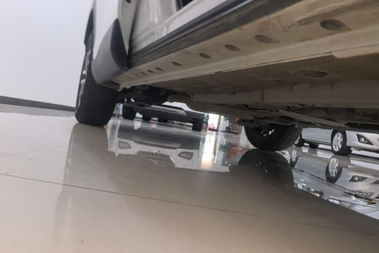 Used Toyota FRONTLANDER 2022 2.0L CVT Luxury Edition Right Side Sill