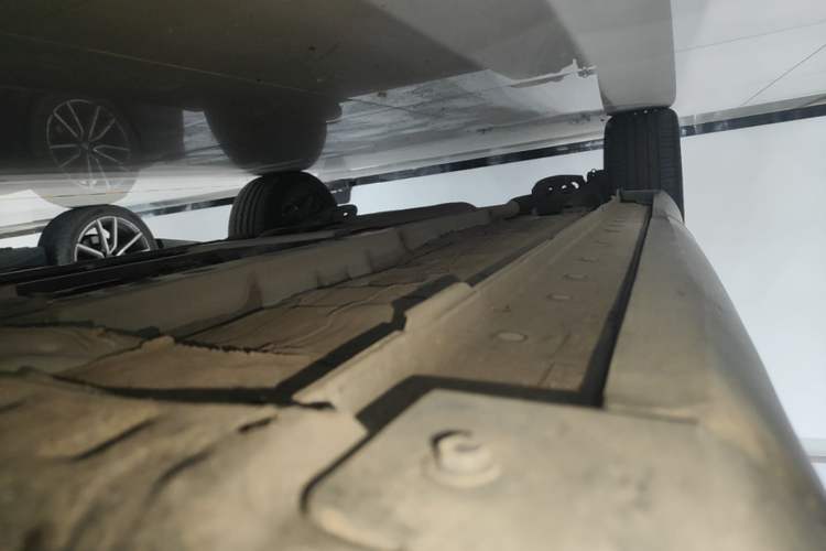 Used Toyota FRONTLANDER 2022 2.0L CVT Luxury PLUS Edition Right Side Sill