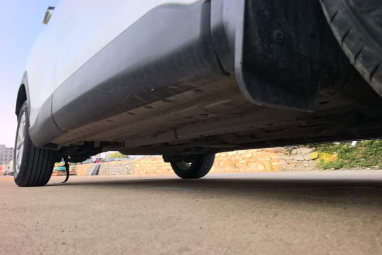 Used Toyota FRONTLANDER 2022 2.0L CVT Elite Edition Right Side Sill