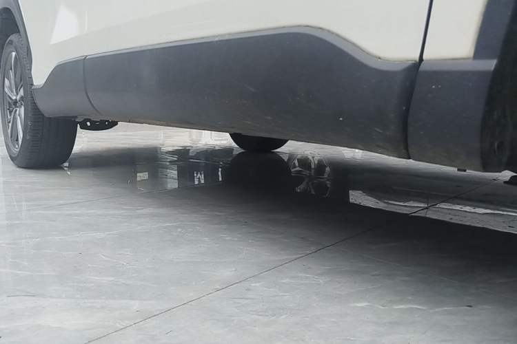 Used Toyota FRONTLANDER 2022 2.0L CVT Luxury PLUS Edition Right Side Sill