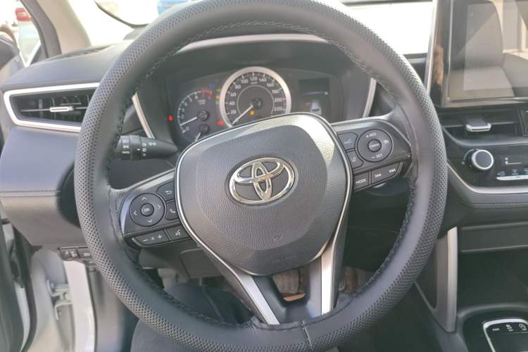 Used Toyota FRONTLANDER 2022 2.0L CVT Luxury PLUS Edition Steering Wheel