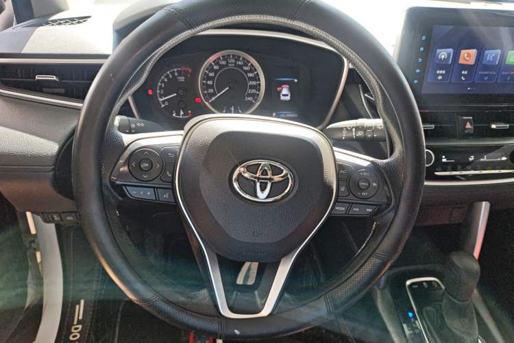 Used Toyota FRONTLANDER 2022 2.0L CVT Luxury Edition Steering Wheel