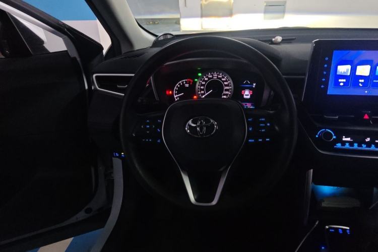 Used Toyota FRONTLANDER 2022 2.0L CVT Luxury Edition Steering Wheel