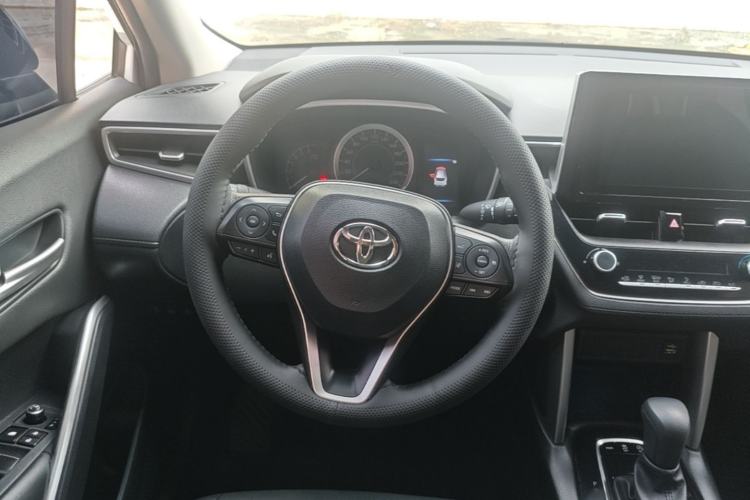 Used Toyota FRONTLANDER 2022 2.0L CVT Luxury PLUS Edition Steering Wheel