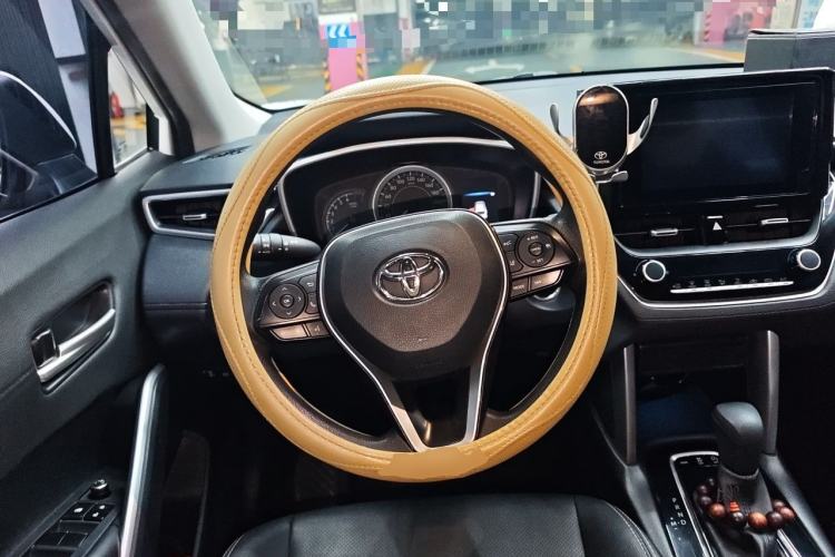 Used Toyota FRONTLANDER 2022 2.0L CVT Luxury Edition Steering Wheel