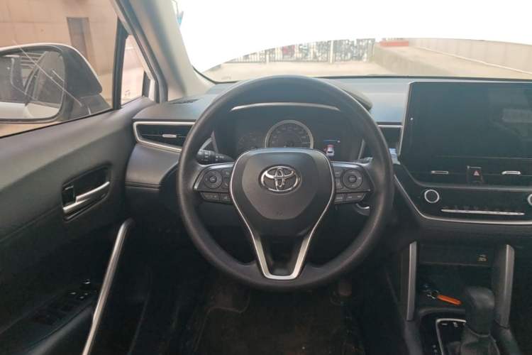 Used Toyota FRONTLANDER 2022 2.0L CVT Luxury PLUS Edition Steering Wheel