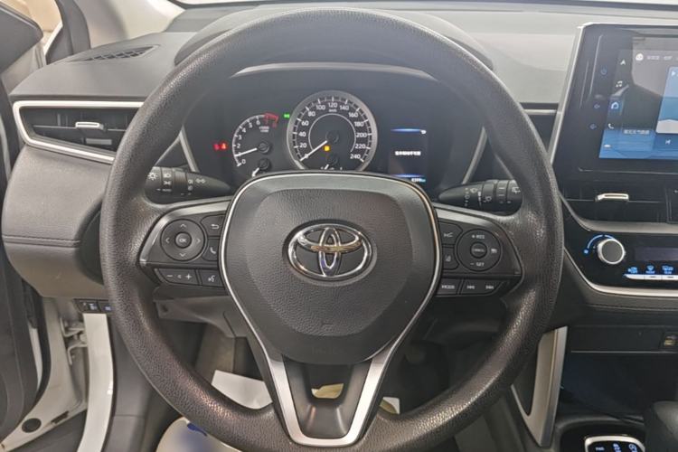 Used Toyota FRONTLANDER 2022 2.0L CVT Luxury PLUS Edition Steering Wheel