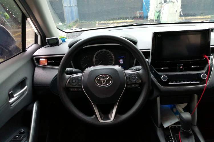 Used Toyota FRONTLANDER 2022 2.0L CVT Luxury Edition Steering Wheel