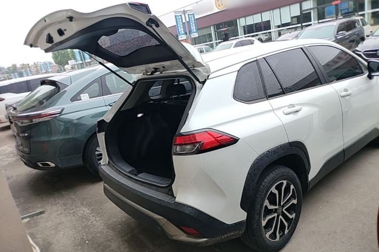 Used Toyota FRONTLANDER 2022 2.0L CVT Luxury Edition Trunk