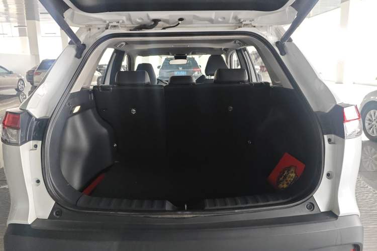Used Toyota FRONTLANDER 2022 2.0L CVT Luxury PLUS Edition Trunk