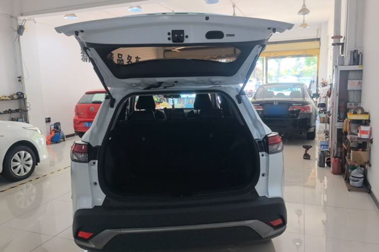 Used Toyota FRONTLANDER 2022 2.0L CVT Luxury Edition Trunk