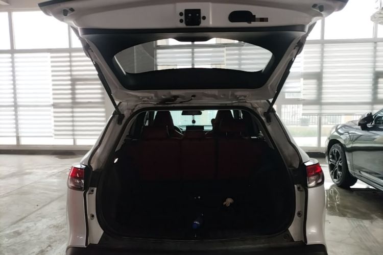 Used Toyota FRONTLANDER 2022 2.0L CVT Luxury Edition Trunk