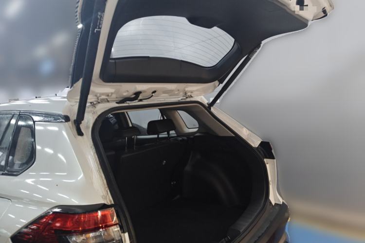 Used Toyota FRONTLANDER 2022 2.0L CVT Luxury PLUS Edition Trunk