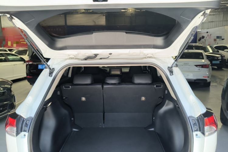 Used Toyota FRONTLANDER 2022 2.0L CVT Leading Edition Trunk