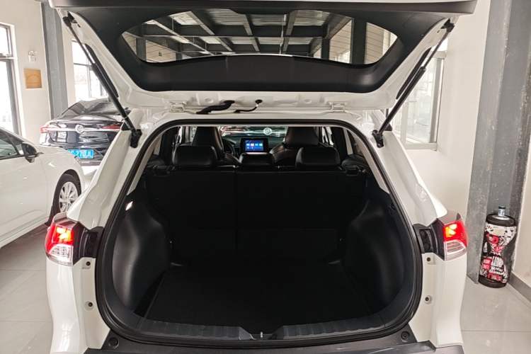 Used Toyota FRONTLANDER 2022 2.0L CVT Leading Edition Trunk