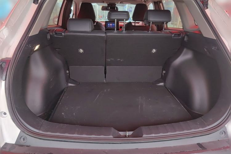 Used Toyota FRONTLANDER 2022 2.0L CVT Luxury Edition Trunk