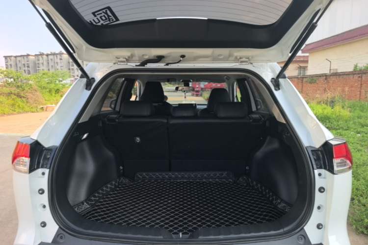 Used Toyota FRONTLANDER 2022 2.0L CVT Elite Edition Trunk