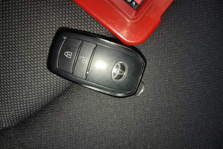 Used Toyota FRONTLANDER 2022 2.0L CVT Leading Edition Vehicle Key