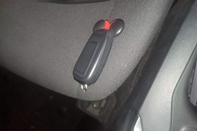 Used Toyota FRONTLANDER 2022 2.0L CVT Leading Edition Vehicle Key