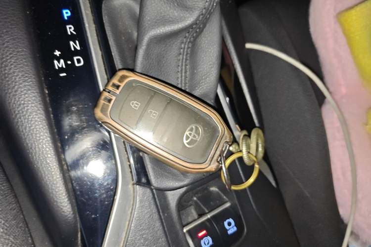Used Toyota FRONTLANDER 2022 2.0L CVT Leading Edition Vehicle Key