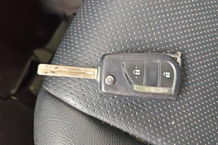 Used Toyota FRONTLANDER 2022 2.0L CVT Elite Edition Vehicle Key