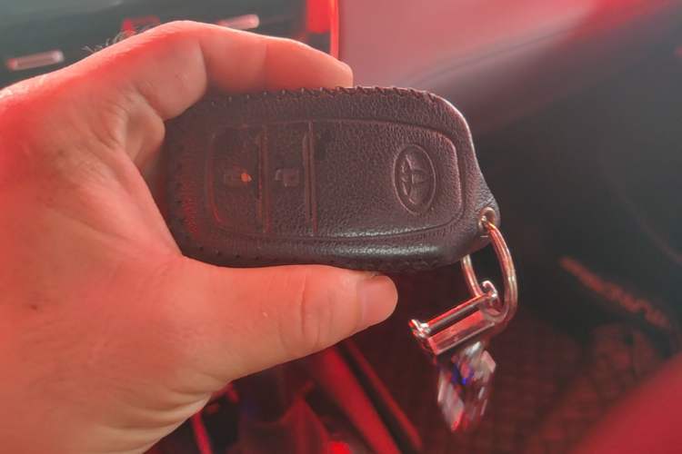 Used Toyota FRONTLANDER 2022 2.0L CVT Luxury Edition Vehicle Key