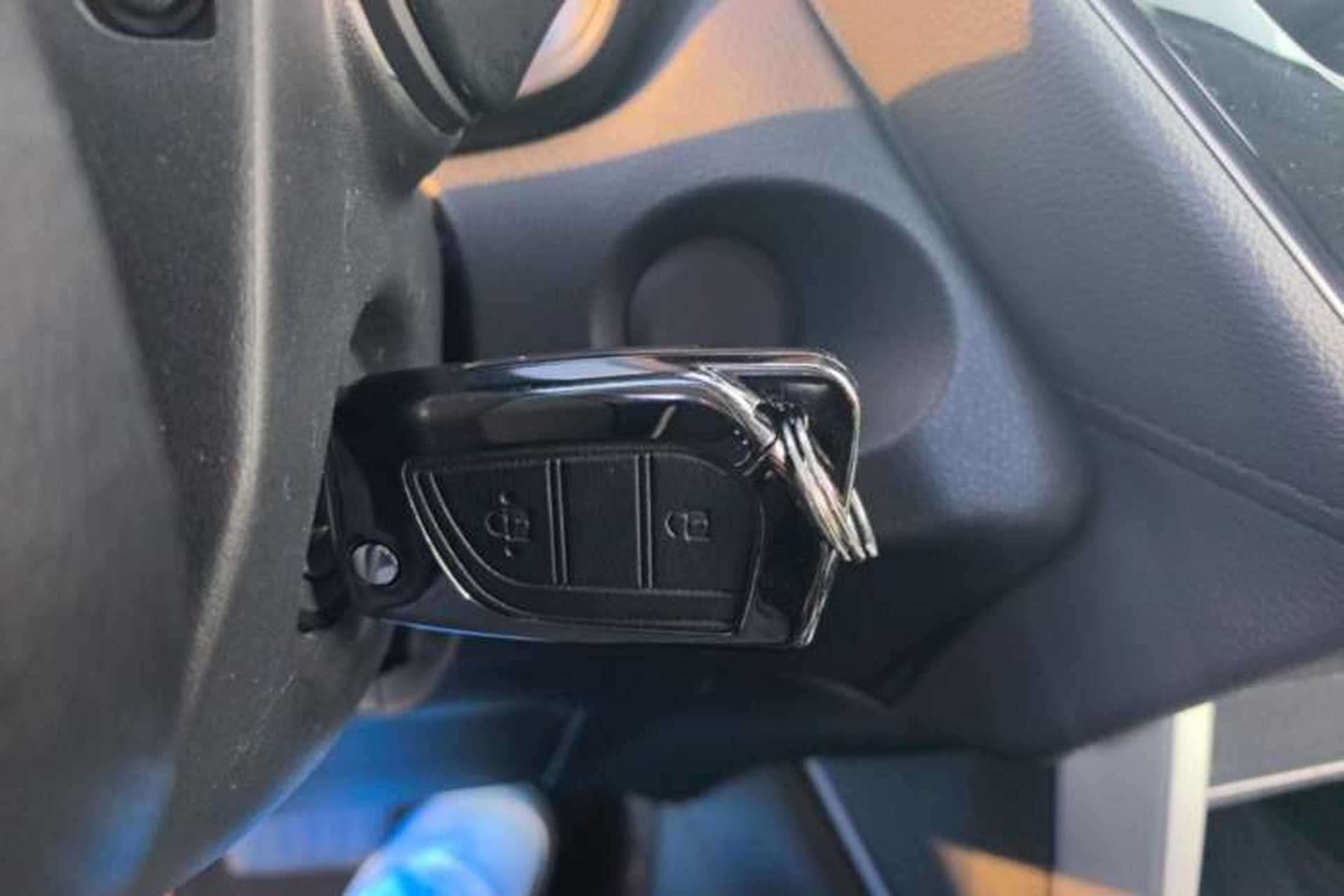 Used Toyota FRONTLANDER 2022 2.0L CVT Elite Edition Vehicle Key