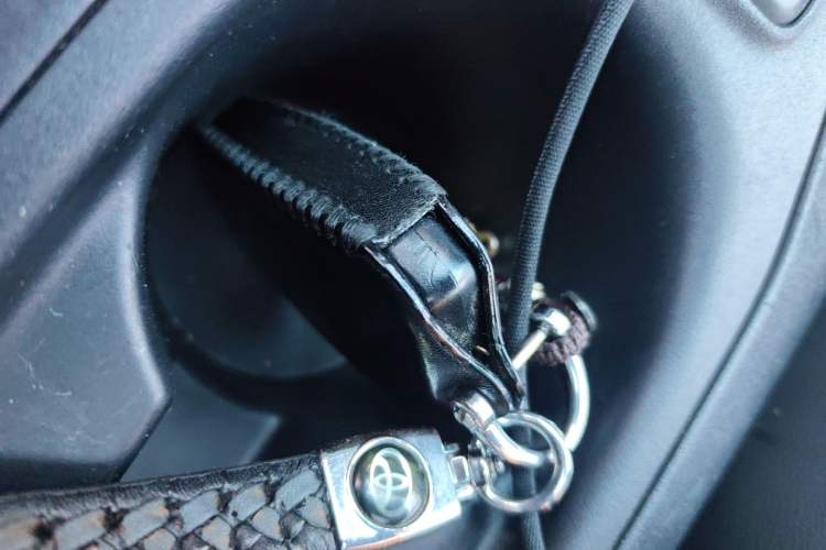 Used Toyota FRONTLANDER 2022 2.0L CVT Leading Edition Vehicle Key