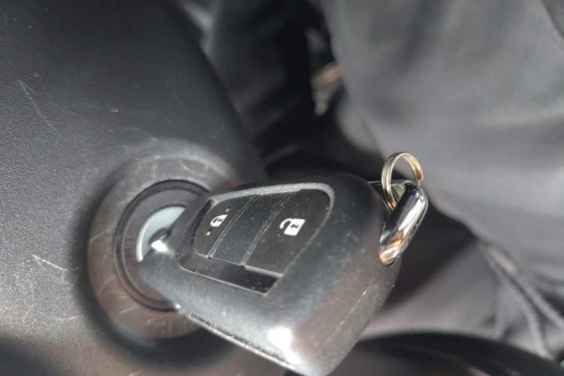Used Toyota FRONTLANDER 2022 2.0L CVT Elite Edition Vehicle Key