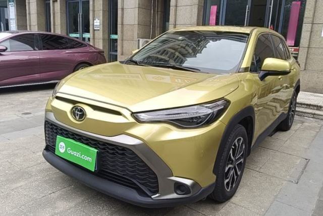 Ojetý Toyota FRONTLANDER 2022 2.0L CVT Luxury Edition