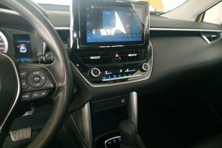 Used Toyota FRONTLANDER 2022 2.0L CVT Luxury PLUS Edition Audio And AC Panel