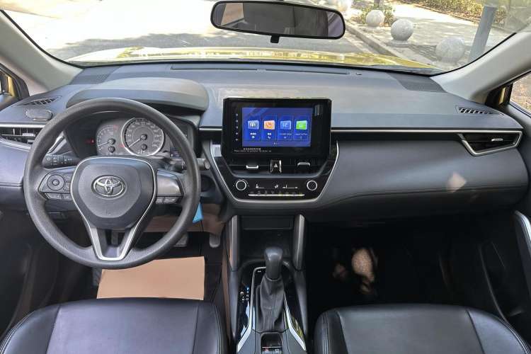 Used Toyota FRONTLANDER 2022 2.0L CVT Elite Edition Center Console