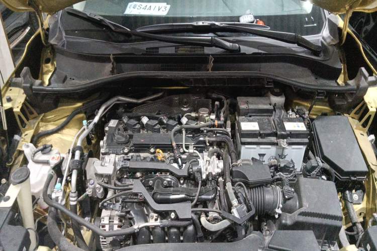 Used Toyota FRONTLANDER 2022 2.0L CVT Luxury PLUS Edition Engine Bay