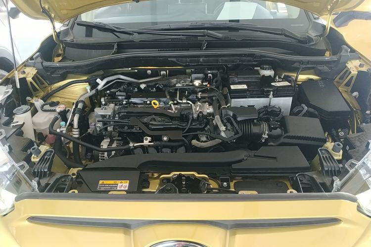 Used Toyota FRONTLANDER 2022 2.0L CVT Luxury PLUS Edition Engine Bay